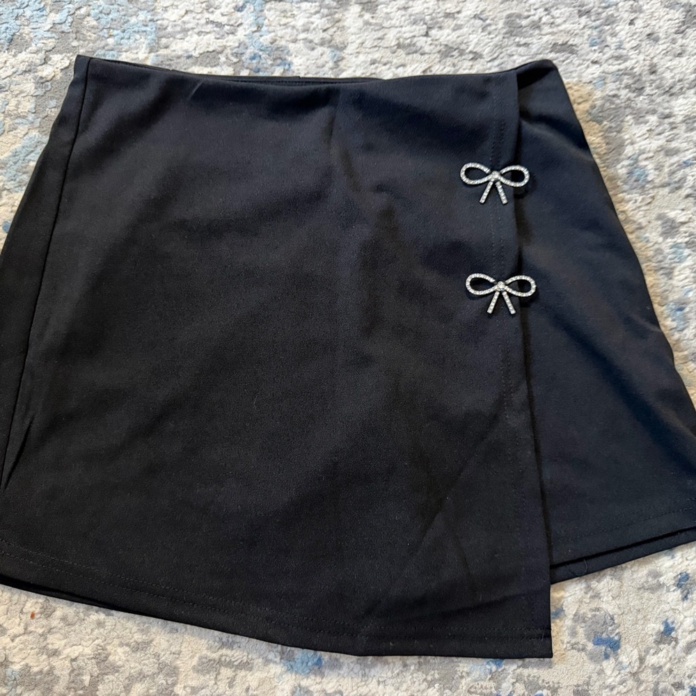 SHEIN Black Skort with Bow Accent